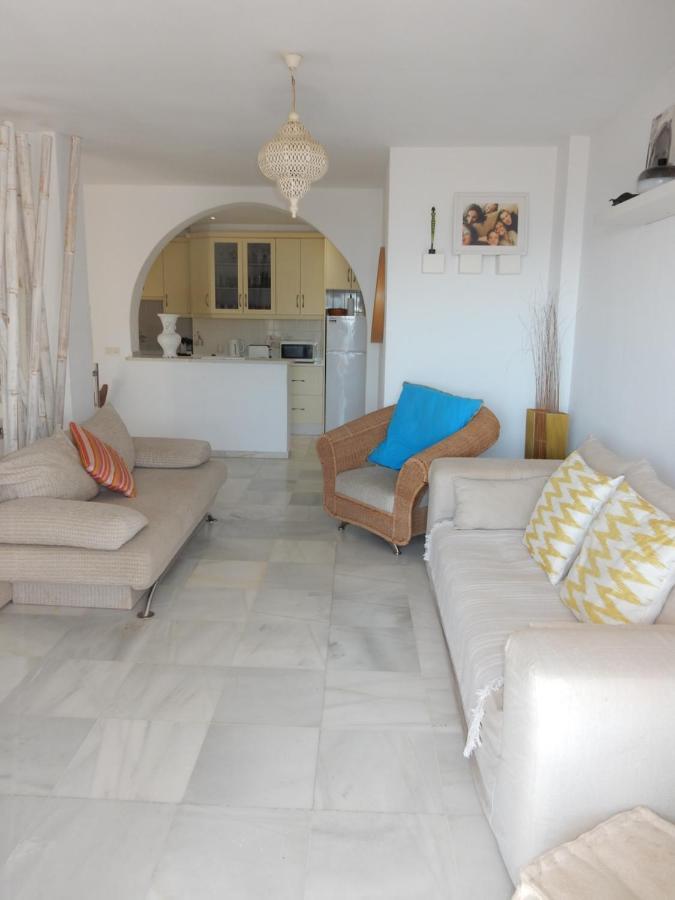 Beach Villa ,Nerja, Seaview, Pool, 3 Bedrooms, Huge Terrace And Garden Exterior photo
