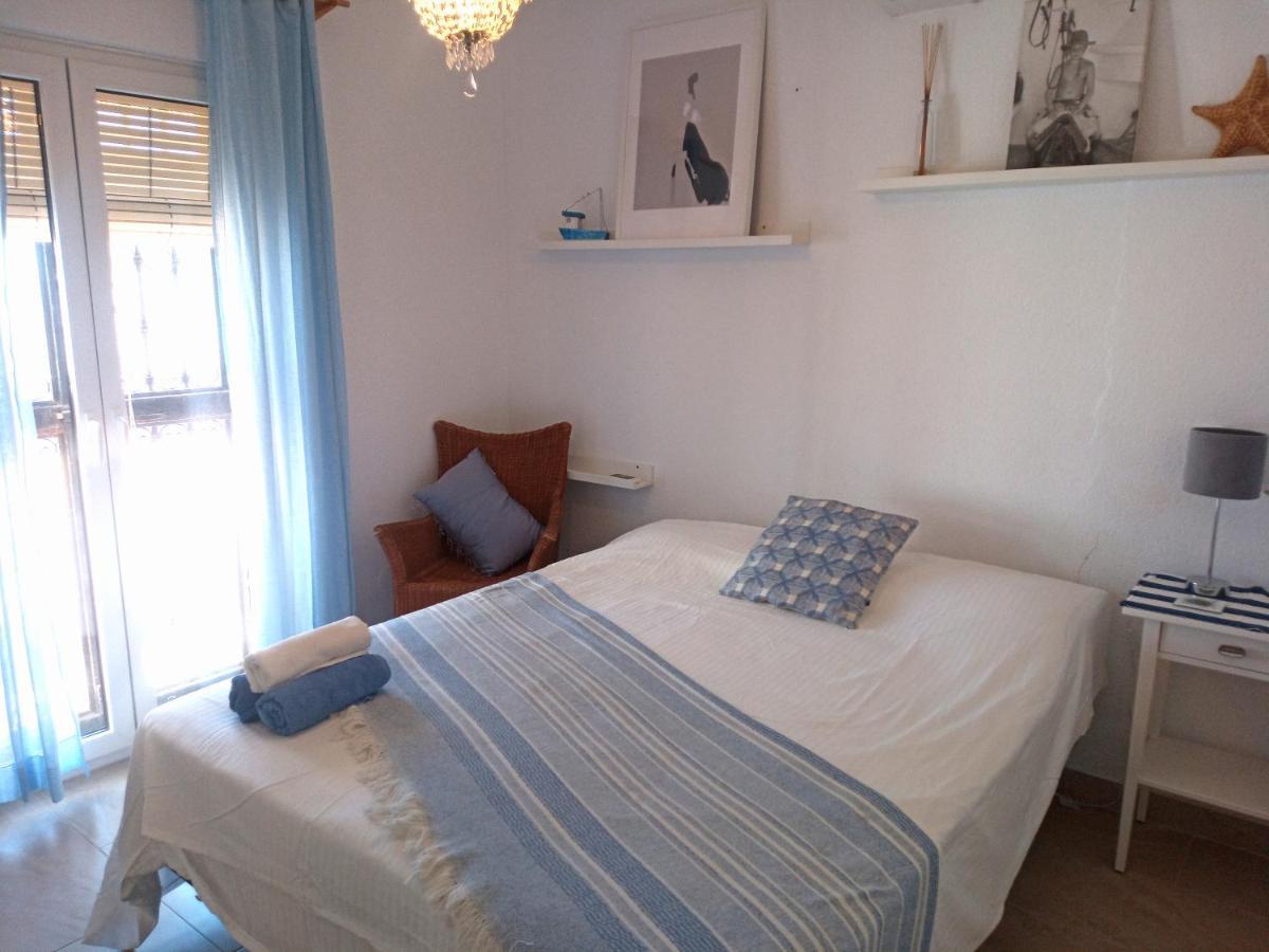 Beach Villa ,Nerja, Seaview, Pool, 3 Bedrooms, Huge Terrace And Garden Exterior photo
